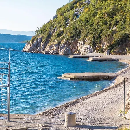 In With Outdoor Swimming Pool Grizane-Belgrad